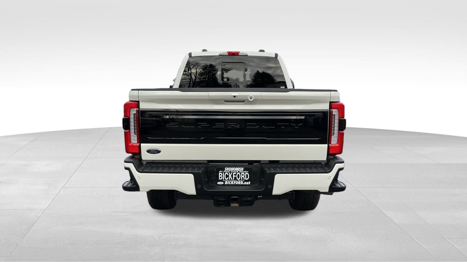 Used 2025 Ford F350 Platinum w/ FX4 Off-Road Package AWD/4WD image 6