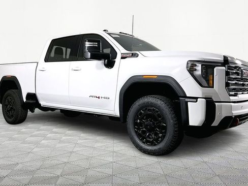 New 2026 GMC Sierra 2500 AT4 w/ Max Trailering Package AWD/4WD image 3