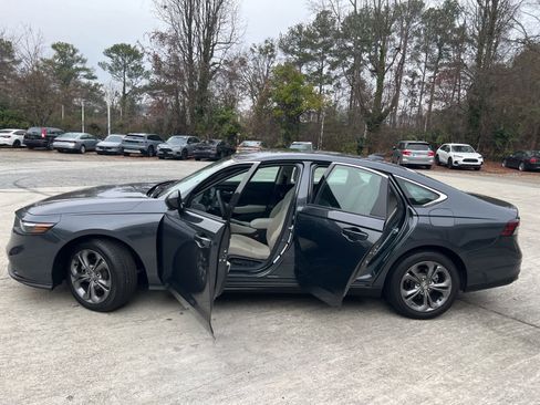 Certified 2024 Honda Accord EX image 17