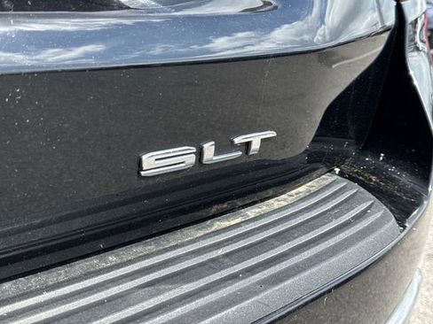 Used 2022 GMC Yukon SLT image 32