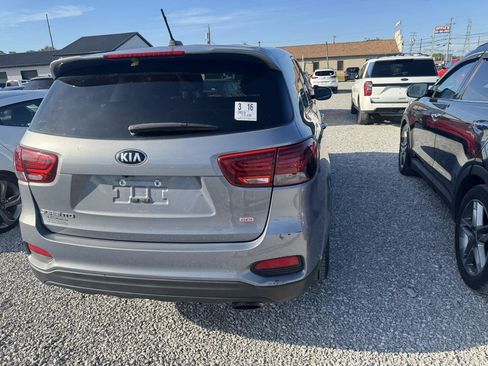 Used 2020 Kia Sorento LX AWD/4WD image 3