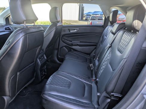 Used 2024 Ford Edge Titanium image 29