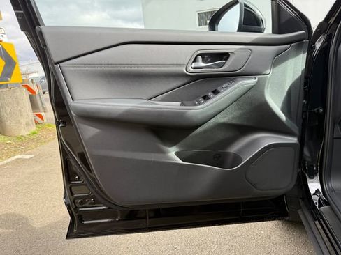 New 2026 Nissan Rogue SV image 15