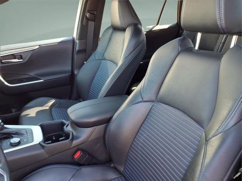 Used 2022 Toyota RAV4 XSE w/ XSE Grade Weather Package AWD/4WD image 13