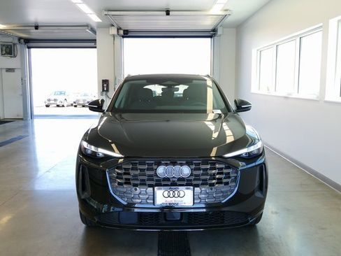 New 2025 Audi Q5 Premium Plus image 2