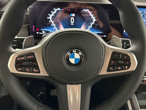 Used 2026 BMW X7 xDrive40i w/ Executive Package image 24