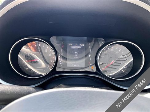 Used 2018 Jeep Compass Latitude AWD/4WD image 18