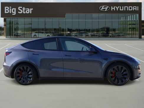 Used 2023 Tesla Model Y Performance AWD/4WD image 5