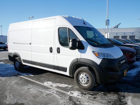 Used 2023 RAM ProMaster 2500 image 3