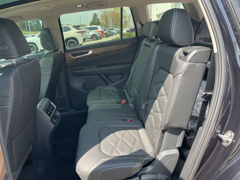 New 2026 Volkswagen Atlas SE FWD image 25