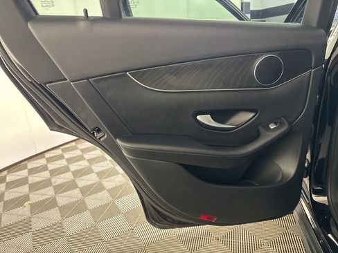 Used 2017 Mercedes-Benz GLC 300 4MATIC image 17
