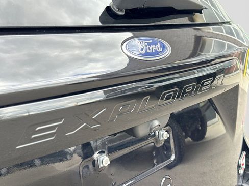 Used 2020 Ford Explorer ST w/ ST Street Pack AWD/4WD image 15