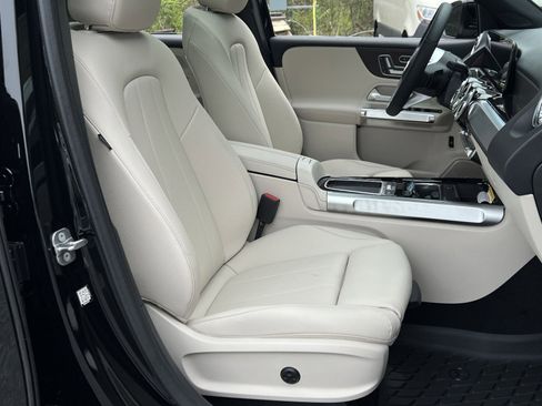 New 2026 Mercedes-Benz GLB 250 4MATIC image 33