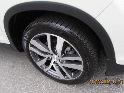 Used 2017 Honda Pilot Elite image 13