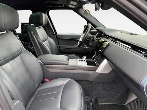 Used 2025 Land Rover Range Rover Autobiography AWD/4WD image 15