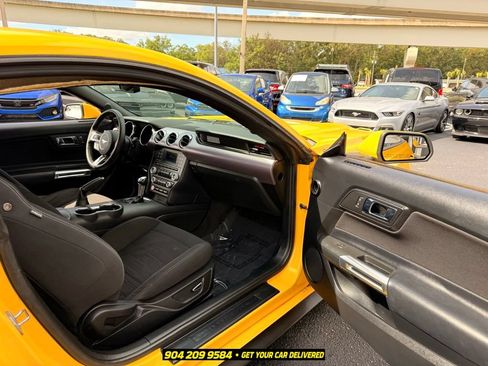 Used 2017 Ford Mustang GT RWD image 30