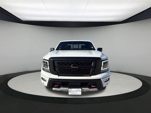 Used 2021 Nissan Titan PRO-4X w/ Pro-4x Convenience Package image 2