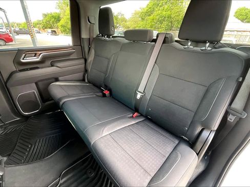 Used 2025 Chevrolet Silverado 2500 LT w/ Convenience Package image 20