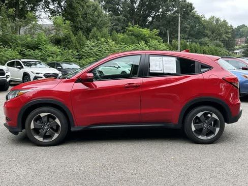 Used 2018 Honda HR-V EX image 2