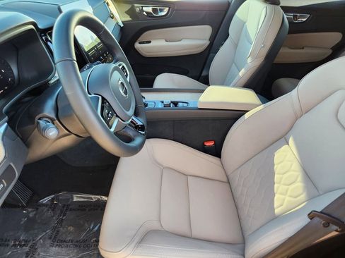 New 2026 Volvo XC60 B5 Plus w/ Climate Package AWD/4WD image 4