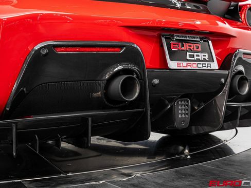 Used 2020 Ferrari 488 Pista Coupe image 30