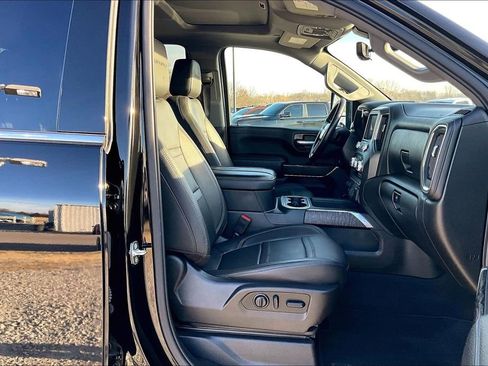 Used 2023 GMC Sierra 2500 Denali w/ Denali Ultimate Package image 7