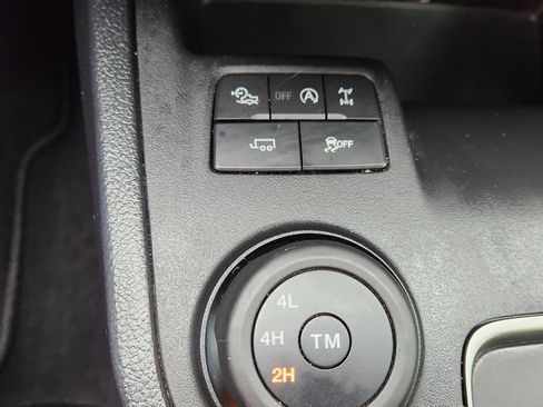 Used 2023 Ford Ranger Lariat w/ Tremor Off-Road Package image 38