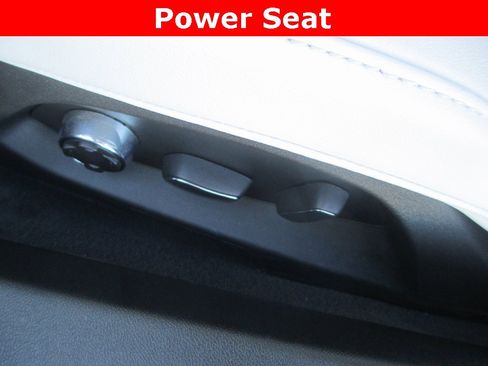 Certified 2022 Chevrolet Corvette Stingray Premium Conv w/ Z51 Performance Package image 19