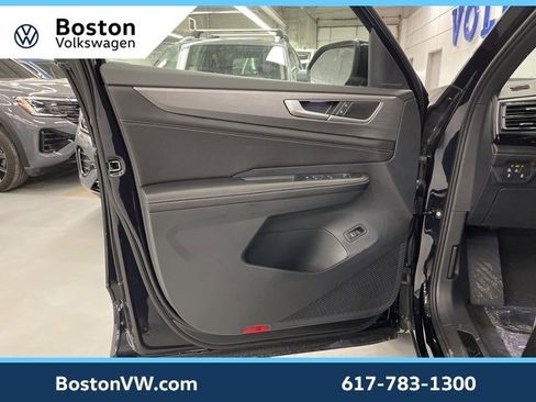 New 2026 Volkswagen Atlas Cross Sport SE image 28