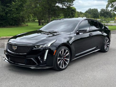 Used 2024 Cadillac CT5 V Blackwing w/ Carbon Fiber Package 2 RWD image 2