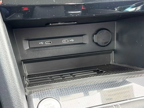 New 2026 Volkswagen Taos SEL image 18