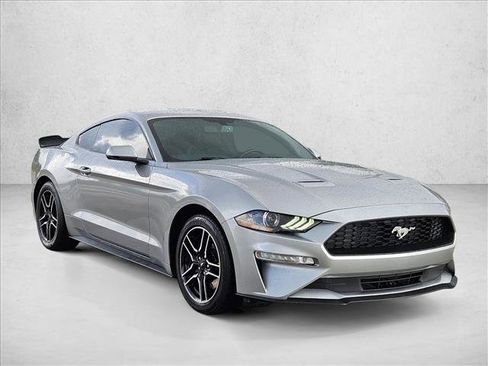 Used 2020 Ford Mustang Premium image 3