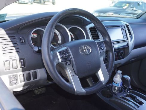 Used 2014 Toyota Tacoma PreRunner w/ TRD Off-Road Package RWD image 3