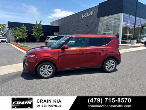 Certified 2022 Kia Soul LX FWD image 9
