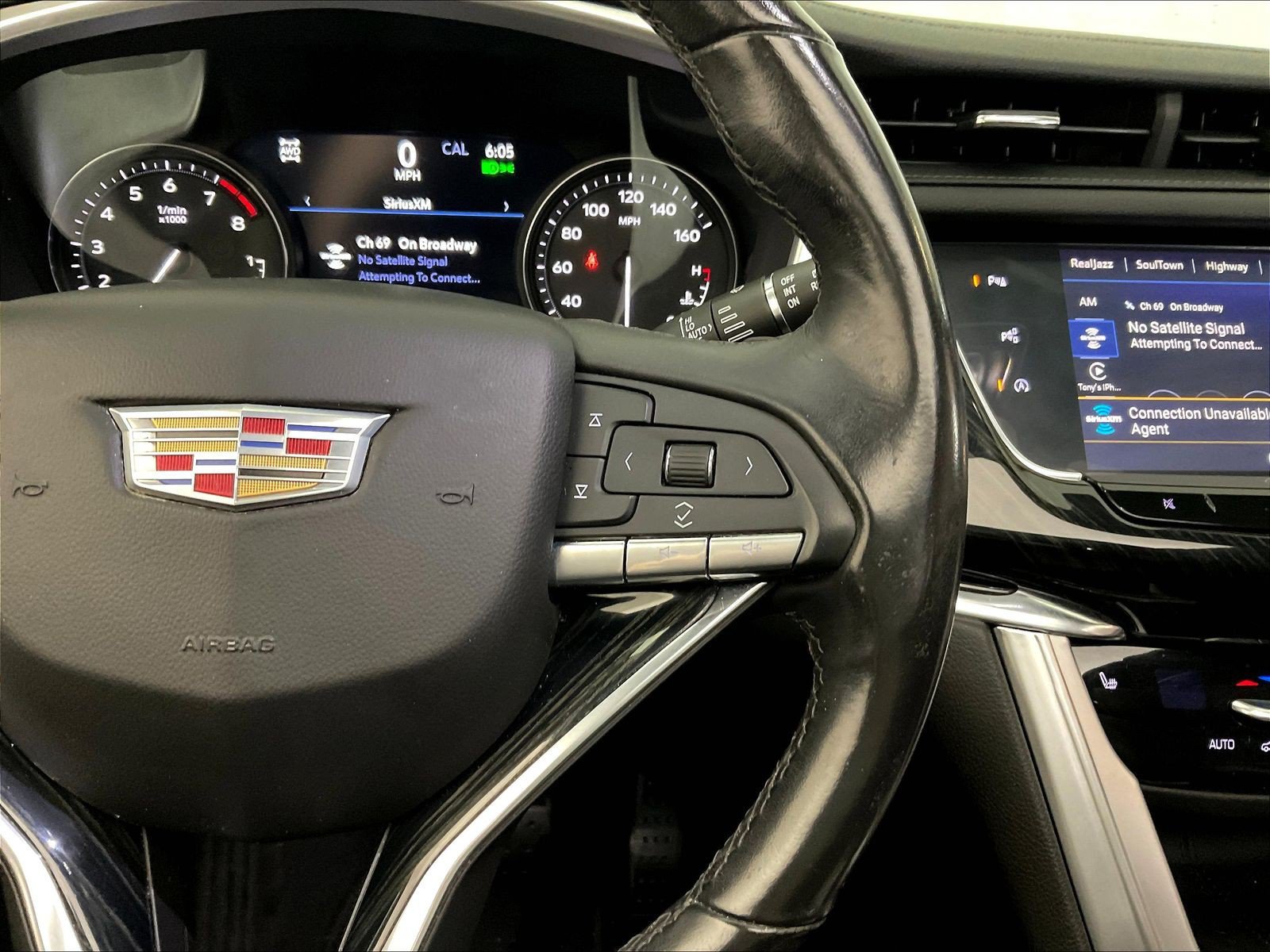 Used 2021 Cadillac XT6 Premium Luxury AWD/4WD image 12