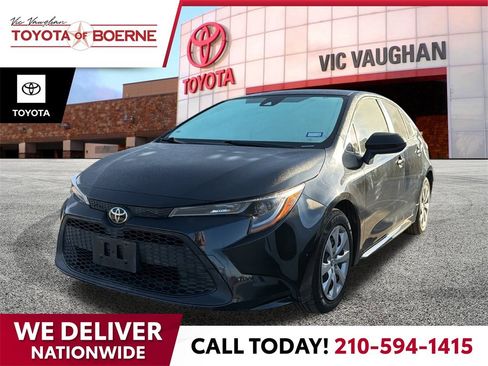 Used 2022 Toyota Corolla LE image 1