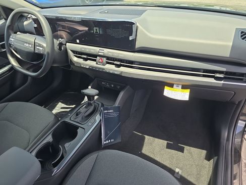 New 2026 Kia K4 FWD image 11