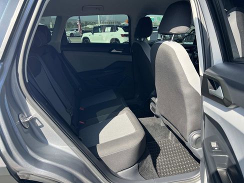 Certified 2023 Volkswagen Taos S image 29