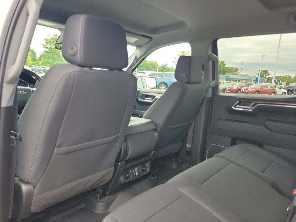 Certified 2023 Chevrolet Silverado 1500 RST w/ Z71 Off-Road Package AWD/4WD image 28