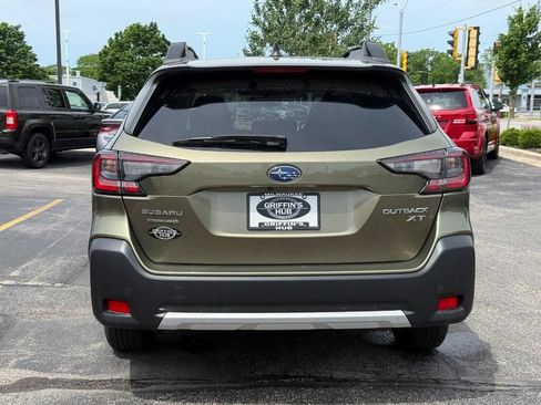 Used 2024 Subaru Outback Limited XT AWD/4WD image 4