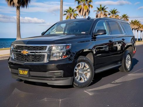 Used 2018 Chevrolet Tahoe LT RWD image 2