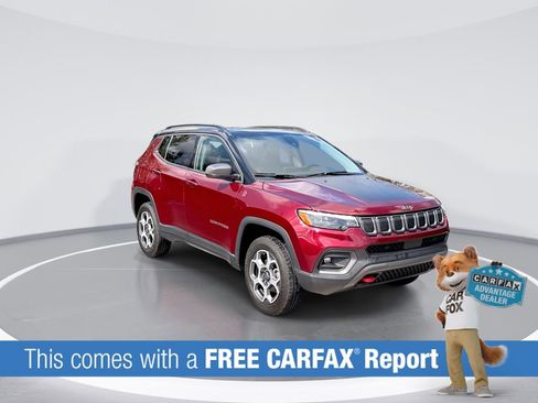 Used 2022 Jeep Compass Trailhawk w/ Trailhawk Elite Group image 2