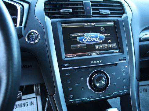 Used 2015 Ford Fusion Titanium image 28