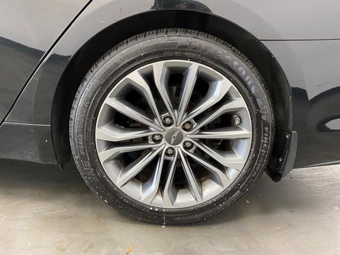 Used 2016 Hyundai Genesis 3.8 w/ Option Group 02 image 18