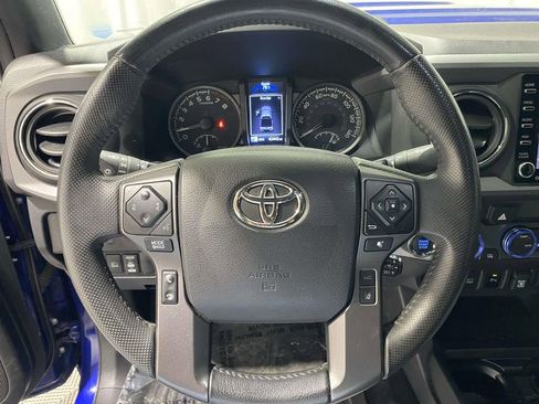 Used 2022 Toyota Tacoma TRD Sport w/ Technology Package AWD/4WD image 21