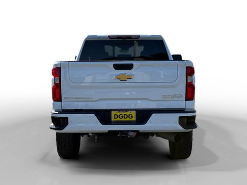 Used 2024 Chevrolet Silverado 3500 High Country w/ High Country Premium Package image 4