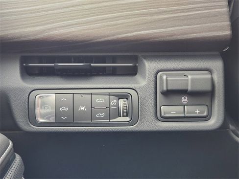 New 2025 GMC Sierra EV Denali image 15