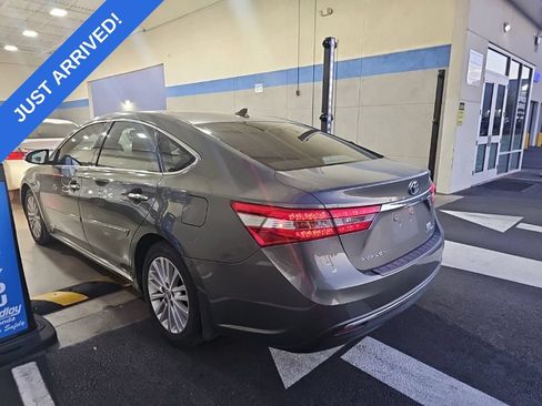Used 2013 Toyota Avalon Limited FWD image 4