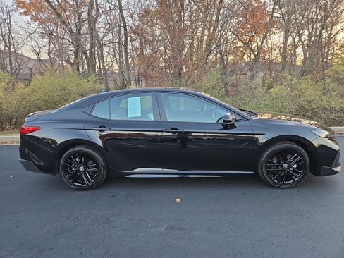 Used 2025 Toyota Camry LE image 2