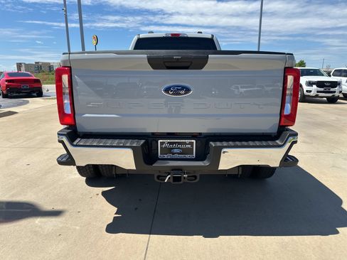 Used 2026 Ford F450 XLT w/ FX4 Off-Road Package AWD/4WD image 4